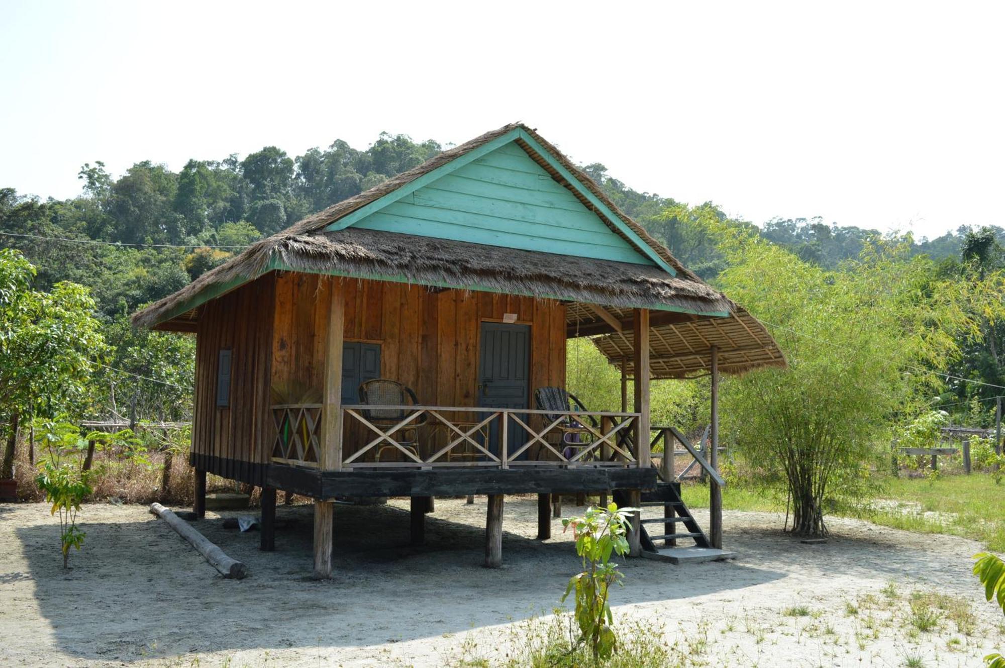 Palm Beach Bungalow Resort Prek Svay Village Стая снимка