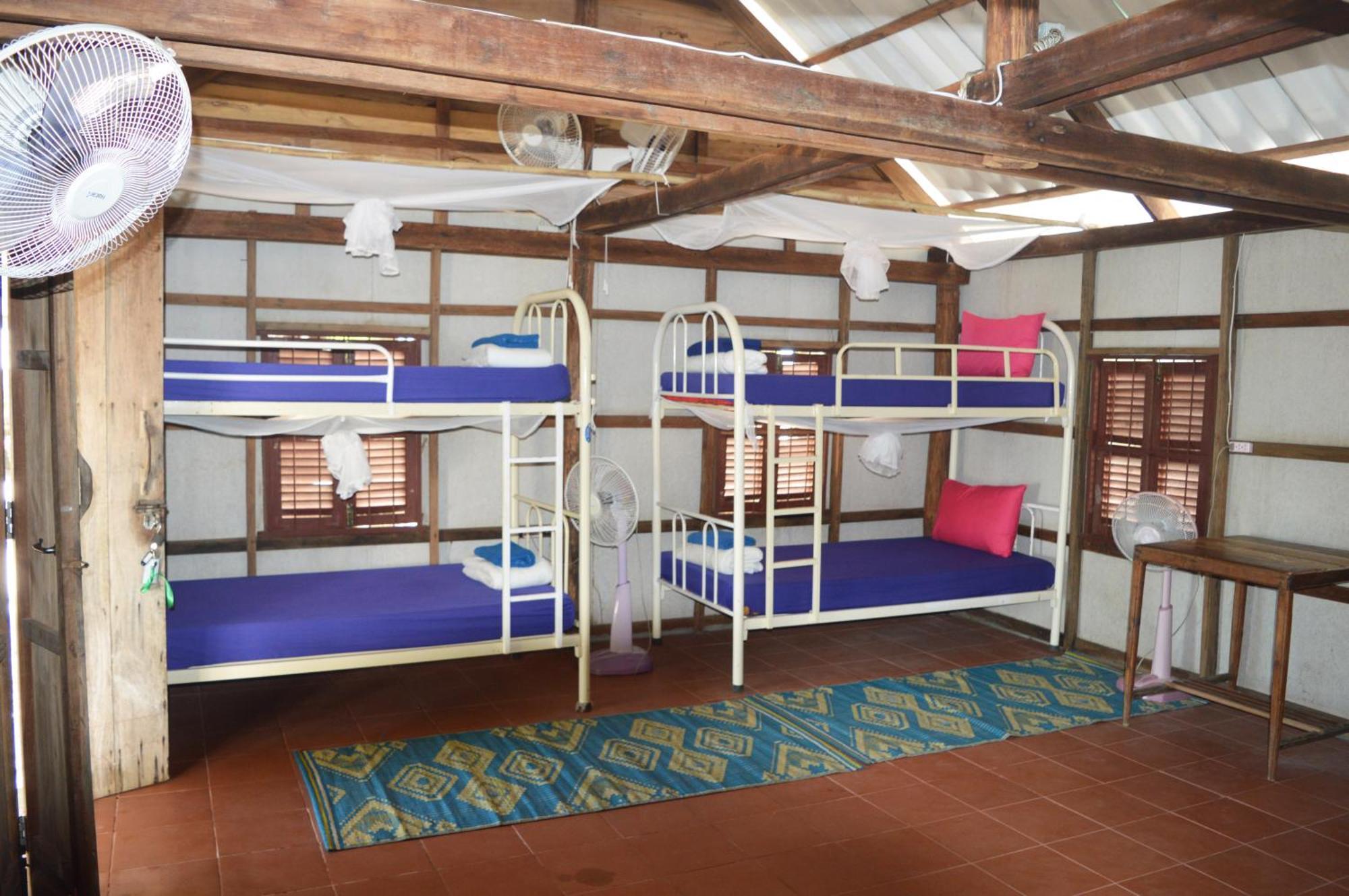 Palm Beach Bungalow Resort Prek Svay Village Стая снимка
