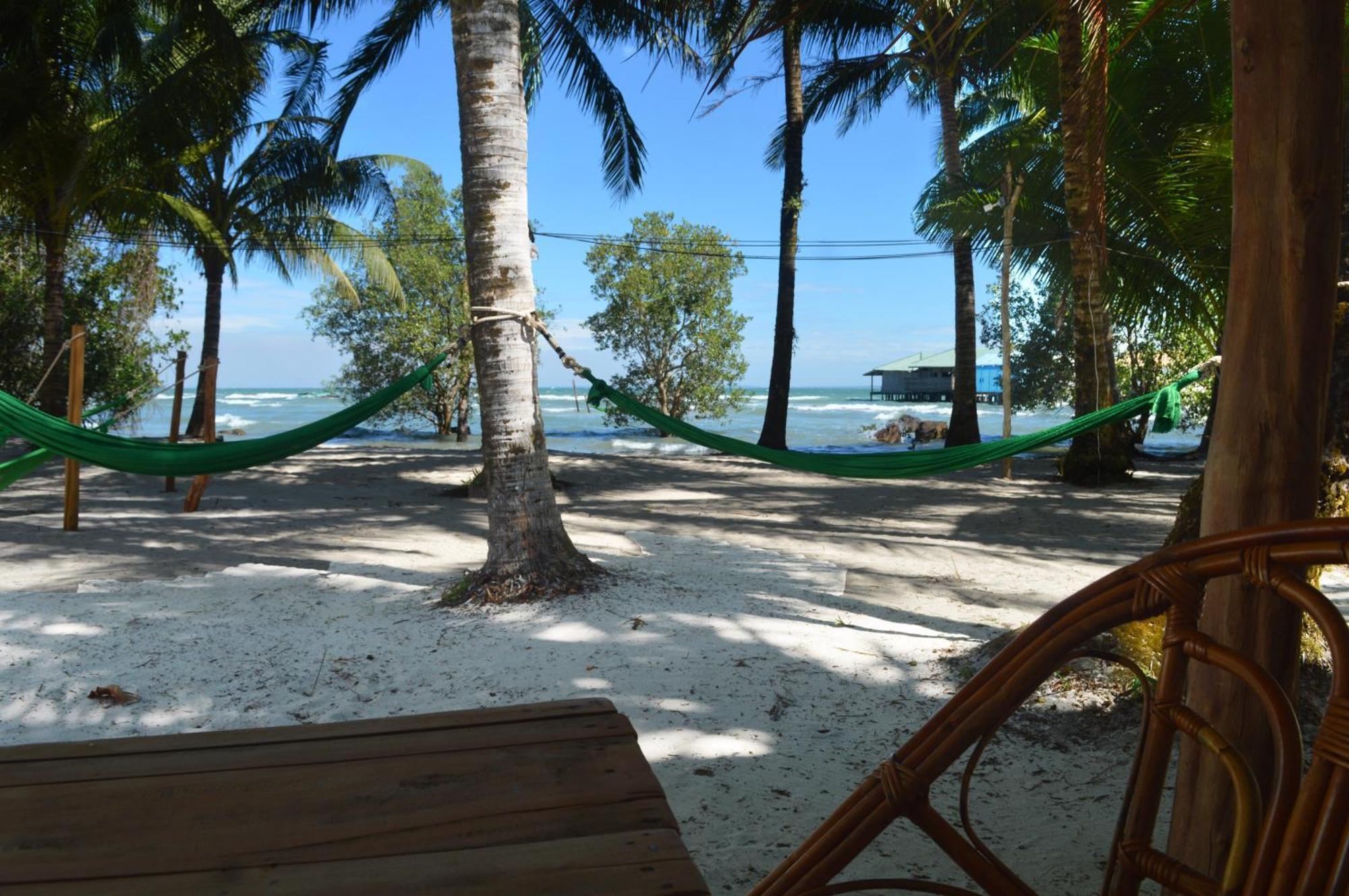 Palm Beach Bungalow Resort Prek Svay Village Стая снимка