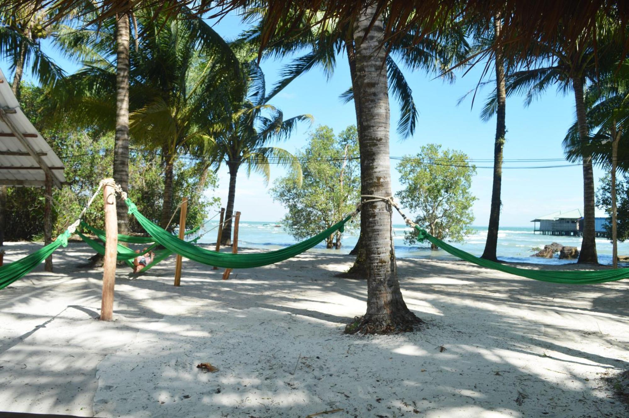 Palm Beach Bungalow Resort Prek Svay Village Стая снимка