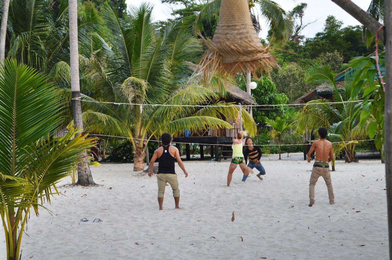 Palm Beach Bungalow Resort Prek Svay Village Екстериор снимка
